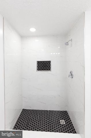 5814 ROCK FOREST CT, Centreville, VA 20121