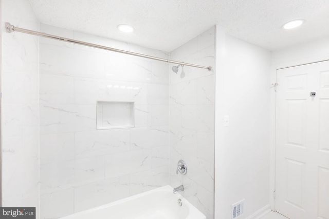 5814 ROCK FOREST CT, Centreville, VA 20121