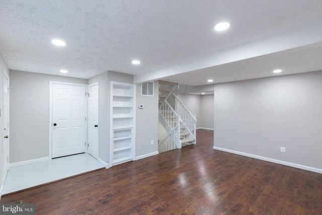 5814 ROCK FOREST CT, Centreville, VA 20121