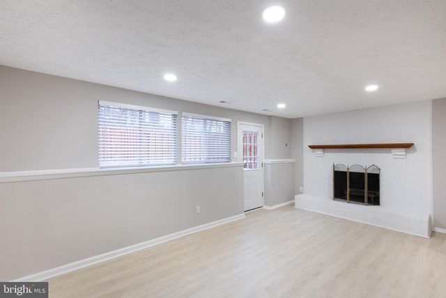 5814 ROCK FOREST CT, Centreville, VA 20121