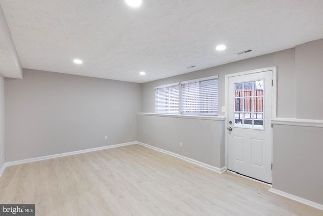 5814 ROCK FOREST CT, Centreville, VA 20121