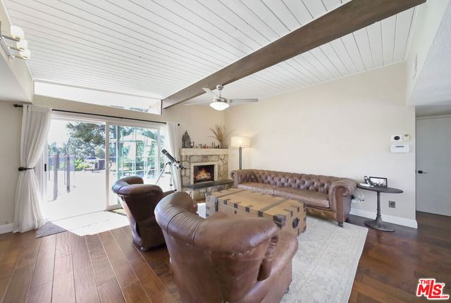 2260 Los Amigos Street, La Canada Flintridge, CA 91011