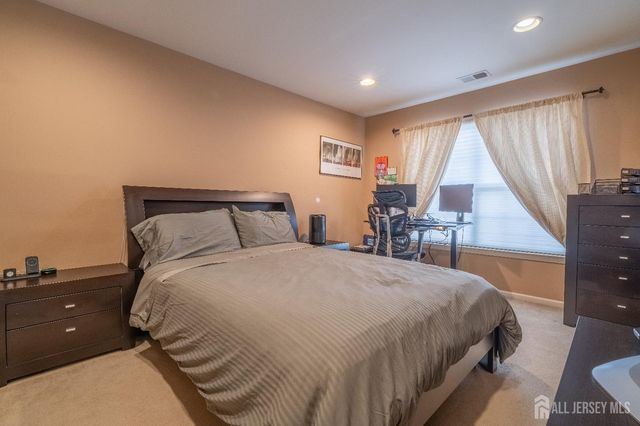 56 Lakehurst Way, Monroe, NJ 08831