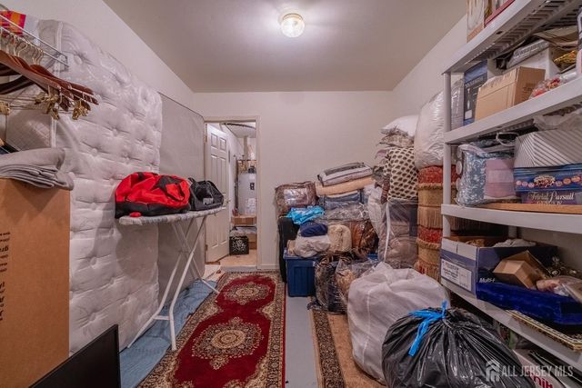 56 Lakehurst Way, Monroe, NJ 08831