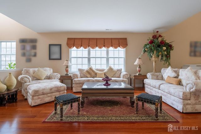 56 Lakehurst Way, Monroe, NJ 08831