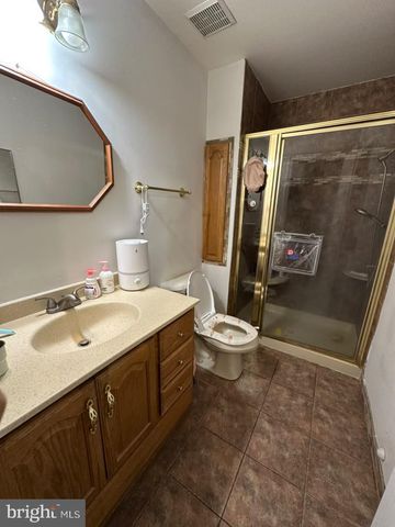 5405 DELRAY DR, Wilmington, DE 19808