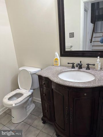 5405 DELRAY DR, Wilmington, DE 19808