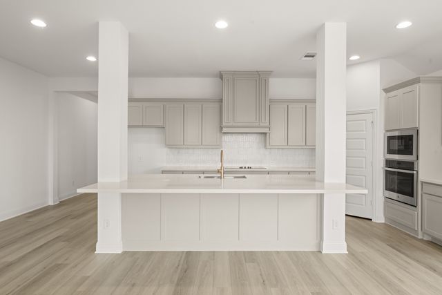 121 Trinity Street, Grandview, TX 76050