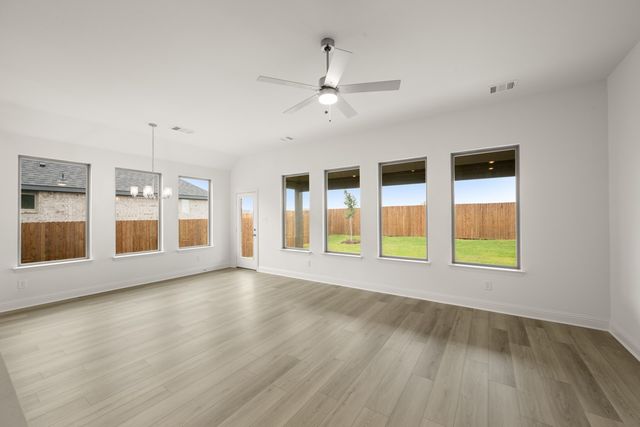 121 Trinity Street, Grandview, TX 76050