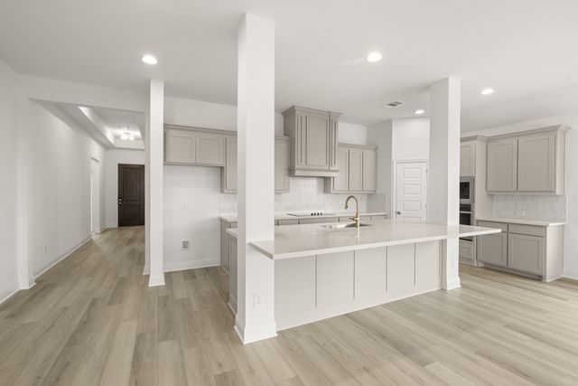 121 Trinity Street, Grandview, TX 76050