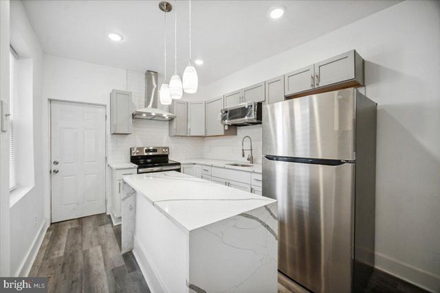 427 W SHUNK ST, Philadelphia, PA 19148