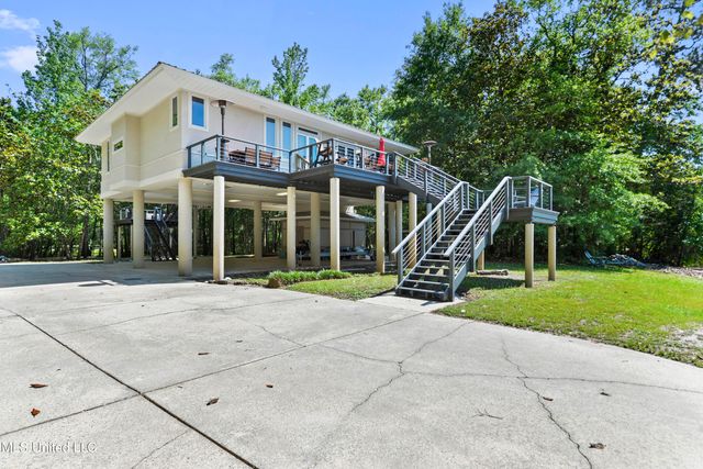 13009 Riverland Drive, Biloxi, MS 39532