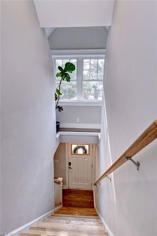 2205 Seaford RD, Seaford, VA 23696