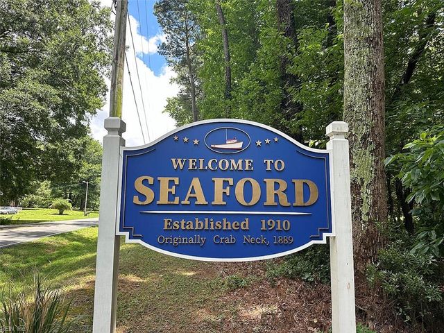 2205 Seaford RD, Seaford, VA 23696
