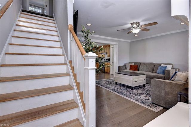 2205 Seaford RD, Seaford, VA 23696