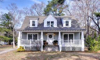 2205 Seaford RD, Seaford, VA 23696