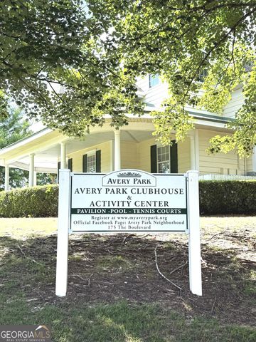 39 The Crescent, Newnan, GA 30263