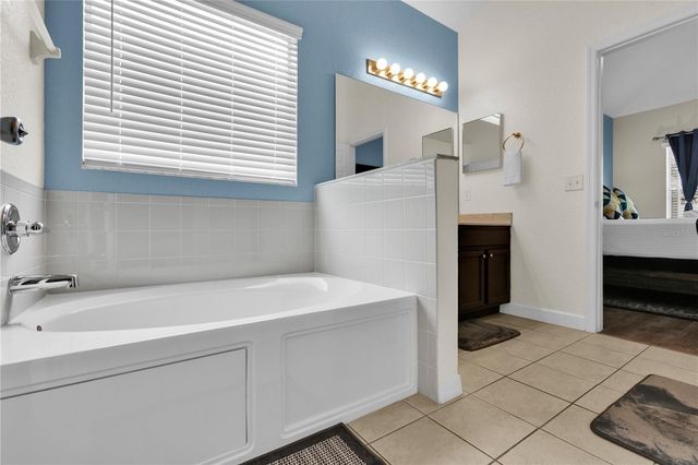 2590 SAND HILL POINT CIRCLE, Davenport, FL 33837
