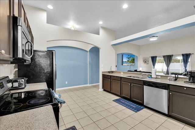 2590 SAND HILL POINT CIRCLE, Davenport, FL 33837