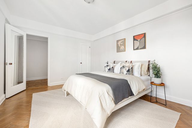 160 Cabrini Blvd Apt 127, New York City, NY 10033