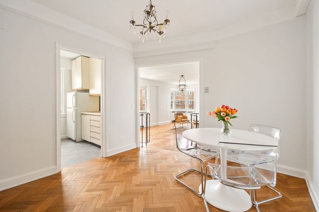 160 Cabrini Blvd Apt 127, New York City, NY 10033