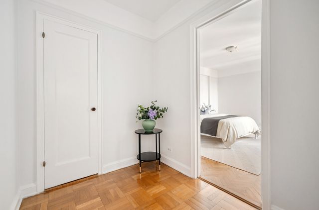 160 Cabrini Blvd Apt 127, New York City, NY 10033
