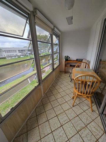111 Lyndhurst E 111, Deerfield Beach, FL 33442