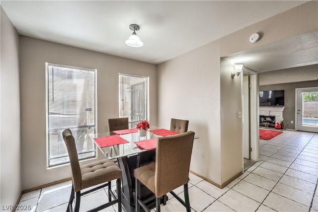 6633 Crosstimber Court, Las Vegas, NV 89108