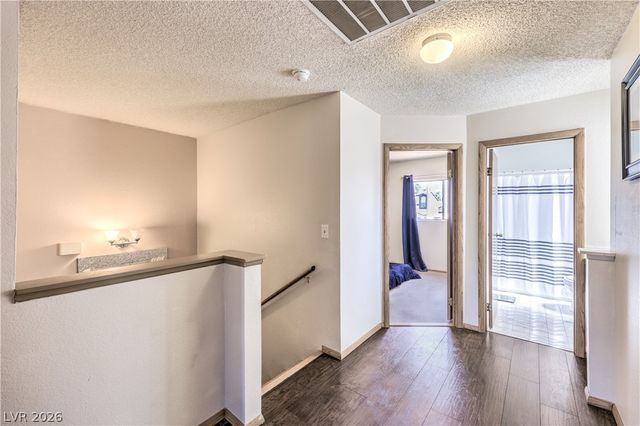 6633 Crosstimber Court, Las Vegas, NV 89108