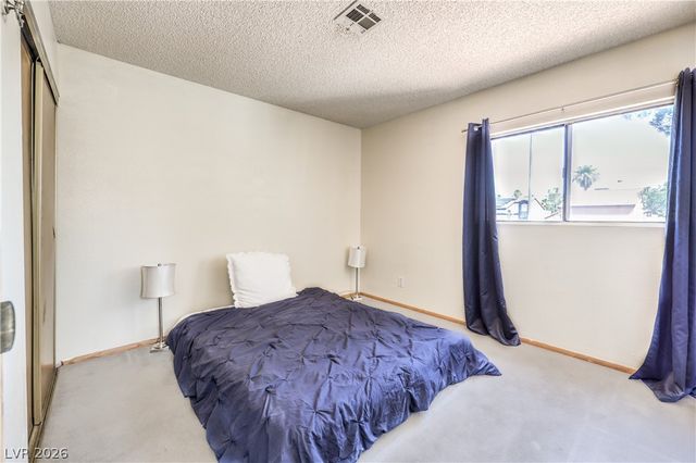 6633 Crosstimber Court, Las Vegas, NV 89108