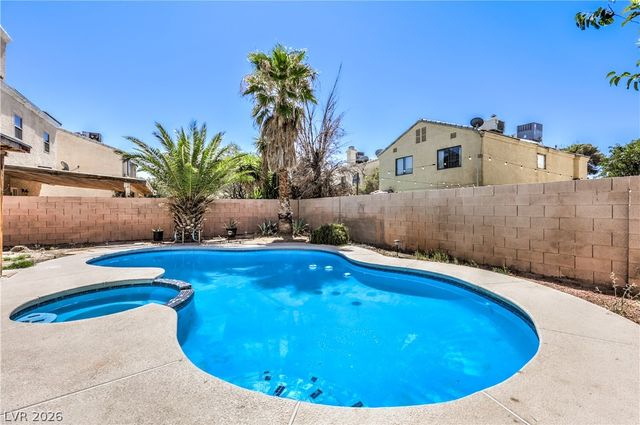 6633 Crosstimber Court, Las Vegas, NV 89108