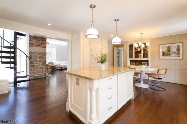 126 Rolling Hill Rd, Montgomery Twp., NJ 08558