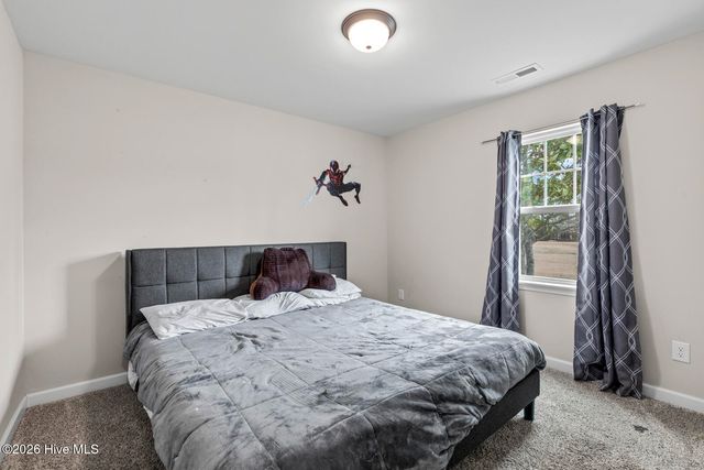 205 Arbor Court, Richlands, NC 28574