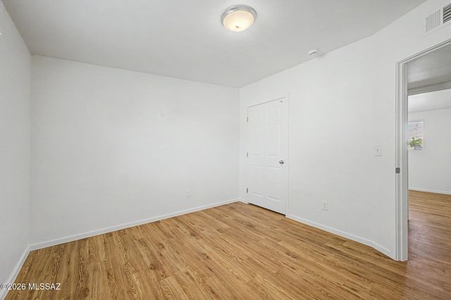 2242 W Calle Comodo, Tucson, AZ 85705