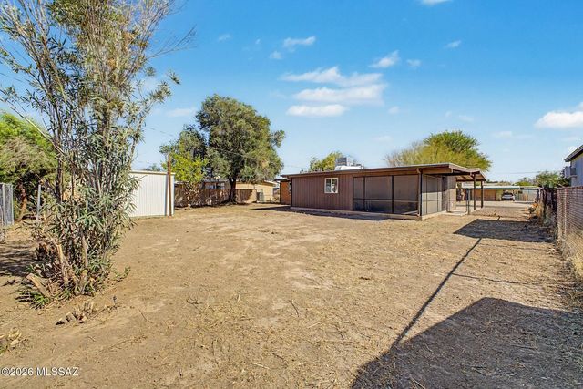 2242 W Calle Comodo, Tucson, AZ 85705