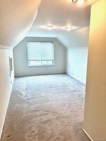 505 S Chocolay Avenue, Clawson, MI 48017