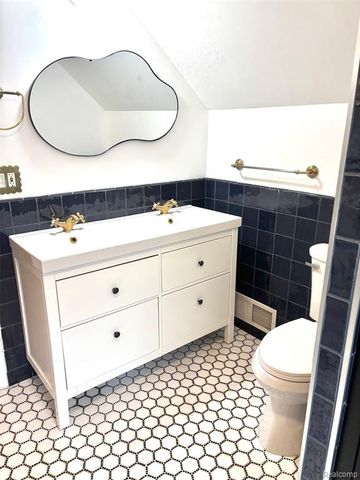 505 S Chocolay Avenue, Clawson, MI 48017