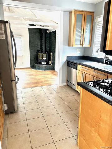 505 S Chocolay Avenue, Clawson, MI 48017