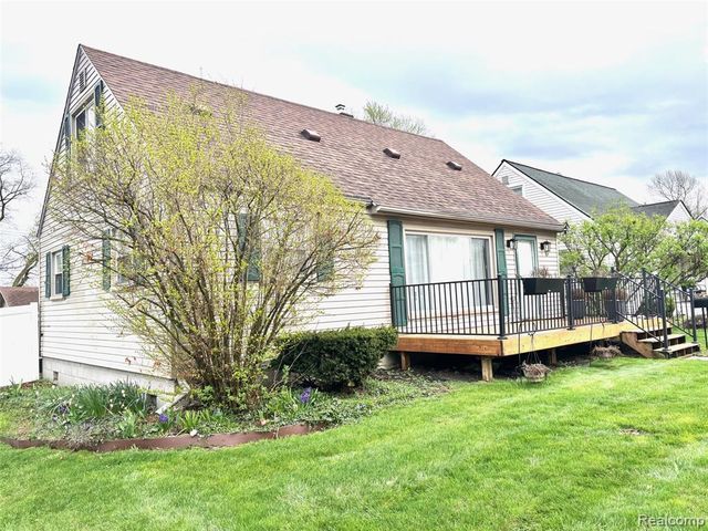 505 S Chocolay Avenue, Clawson, MI 48017