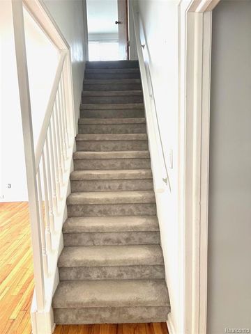 505 S Chocolay Avenue, Clawson, MI 48017