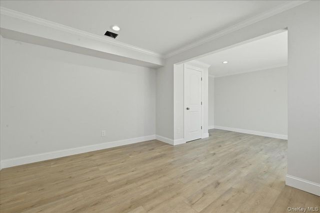 38 Bobolink Lane, Levittown, NY 11756