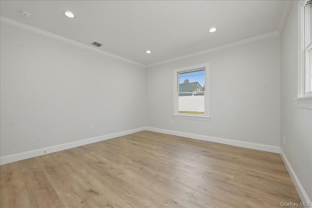 38 Bobolink Lane, Levittown, NY 11756