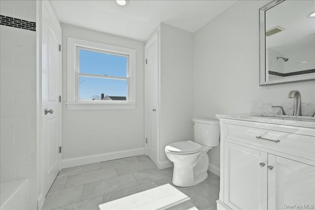 38 Bobolink Lane, Levittown, NY 11756