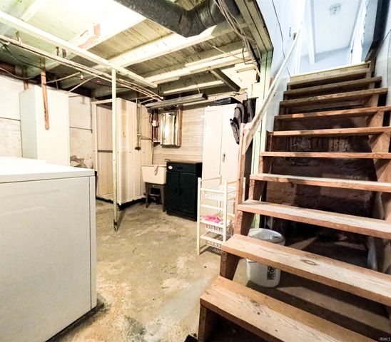 2696 E Michigantown Road, Frankfort, IN 46041