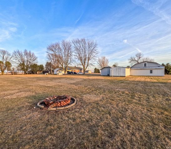 2696 E Michigantown Road, Frankfort, IN 46041