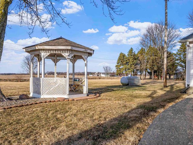 2696 E Michigantown Road, Frankfort, IN 46041