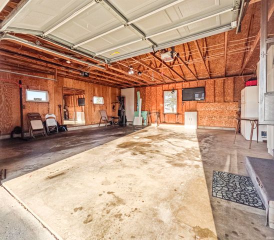 2696 E Michigantown Road, Frankfort, IN 46041