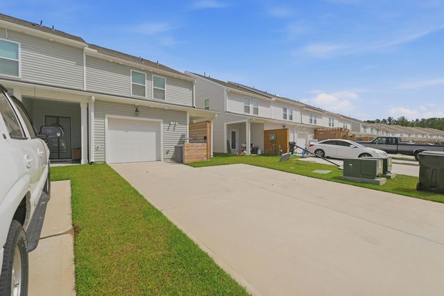 290 Surfbird Road, Summerville, SC 29486