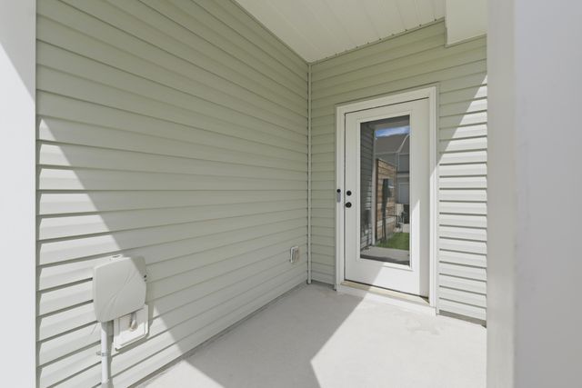 290 Surfbird Road, Summerville, SC 29486
