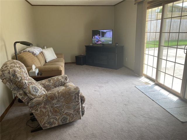 192 Golfwood Drive, West Carrollton, OH 45449